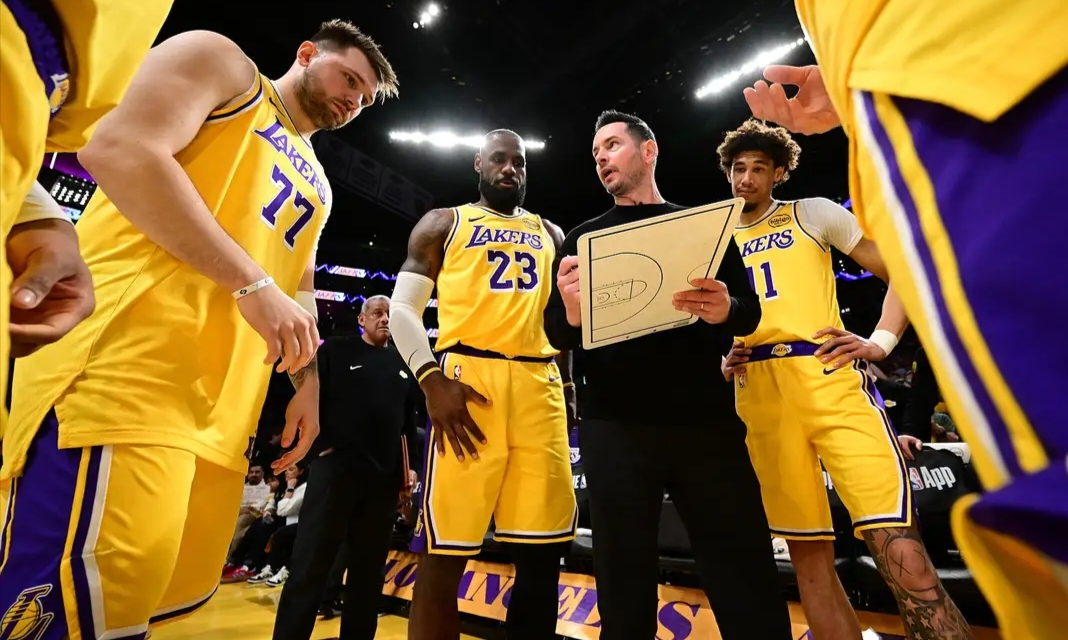 ayx体育官方网站-风云突变！洛杉矶湖人集结日临场应变，德甲版图或变，赛场秩序良好，数据趋势出现新变化的简单介绍