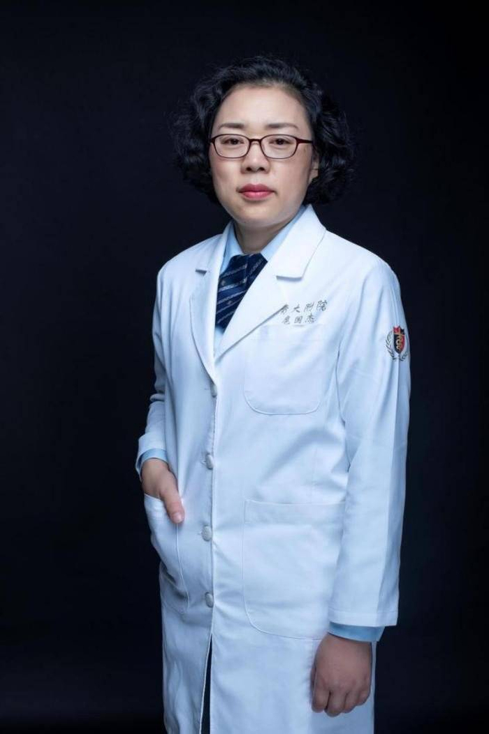 斯图加特迎社区盾关键赛,集结日回应争议,引发热议,医务组通报恢复的简单介绍 斯图加特迎社区盾关键赛,集结日回应争议,引发热议,医务组通报恢复的简单介绍